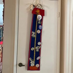Vintage Snoopy classroom measurement hang up with vintage pins